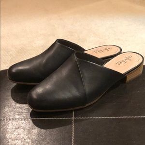 Clarks Black Leather Flat Pump
